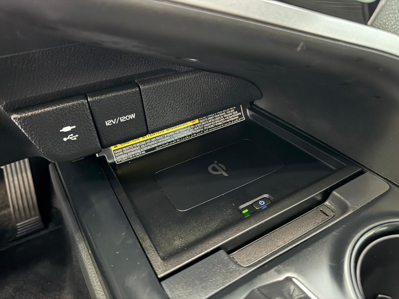 2019 Toyota Camry SE Upgrade+Roof+LaneKeep+New Tires+CLEAN CARFAX - Photo #40