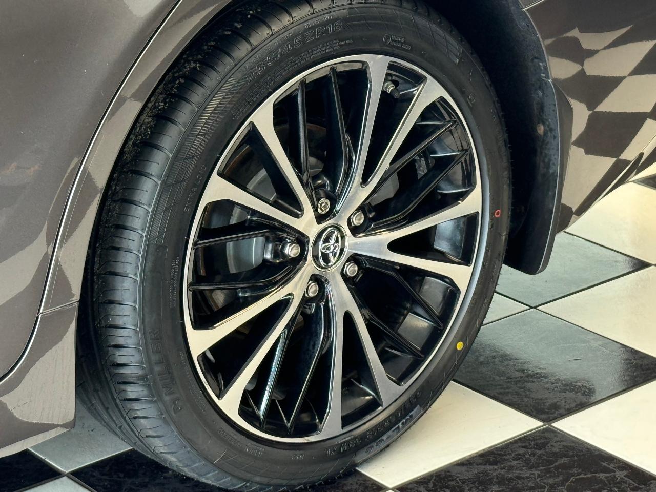 2019 Toyota Camry SE Upgrade+Roof+LaneKeep+New Tires+CLEAN CARFAX Photo117