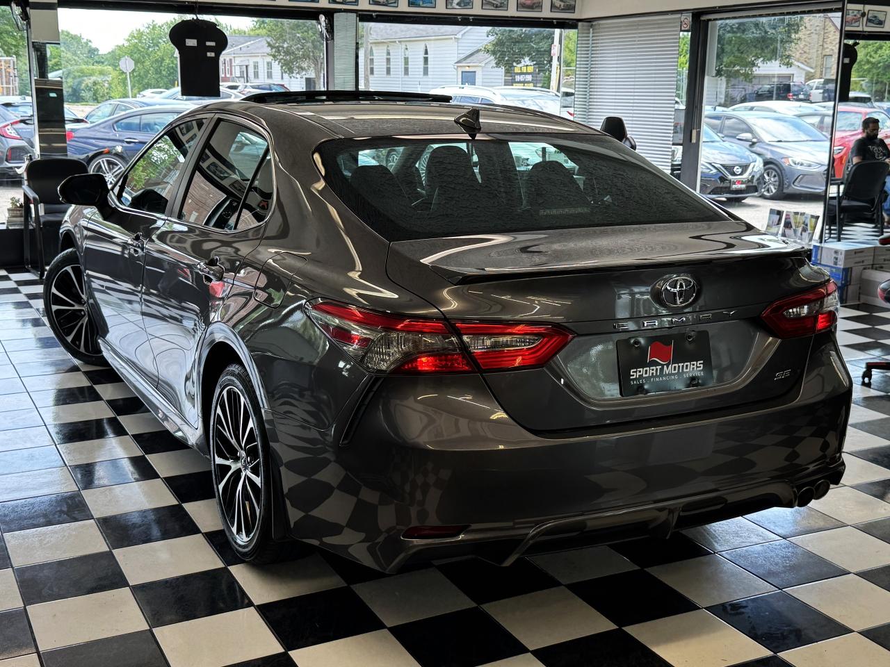 2019 Toyota Camry SE Upgrade+Roof+LaneKeep+New Tires+CLEAN CARFAX Photo80