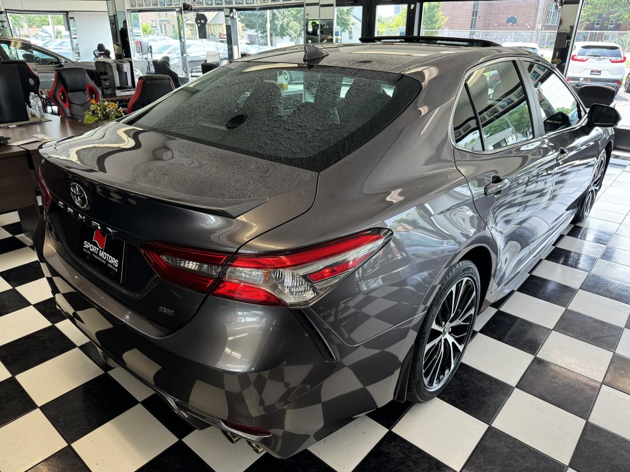 2019 Toyota Camry SE Upgrade+Roof+LaneKeep+New Tires+CLEAN CARFAX Photo70