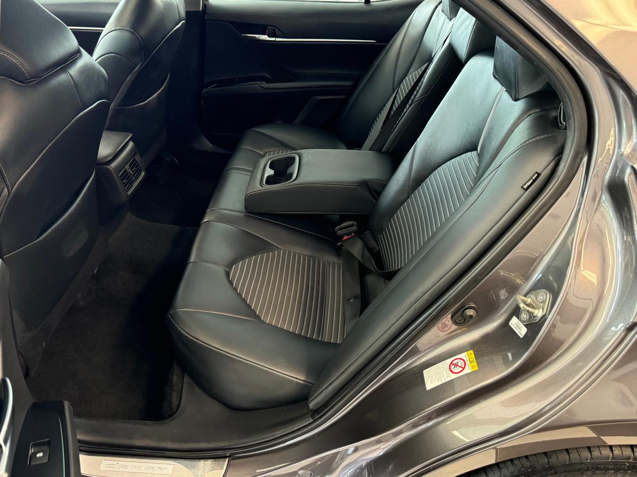2019 Toyota Camry SE Upgrade+Roof+LaneKeep+New Tires+CLEAN CARFAX Photo26