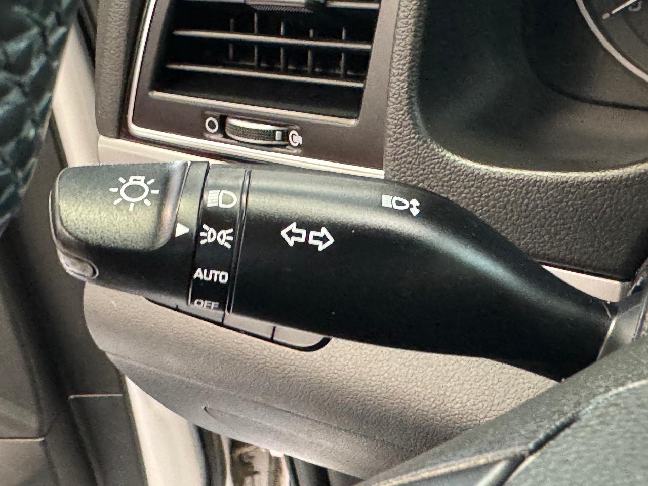 2017 Hyundai Elantra GLS+Sunroof+Blind Spot+A/C+Camera+CLEAN CARFAX - Photo #46