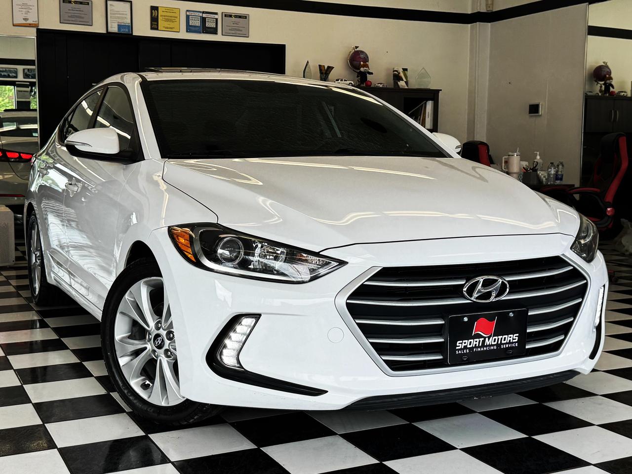 2017 Hyundai Elantra GLS+Sunroof+Blind Spot+A/C+Camera+CLEAN CARFAX - Photo #17