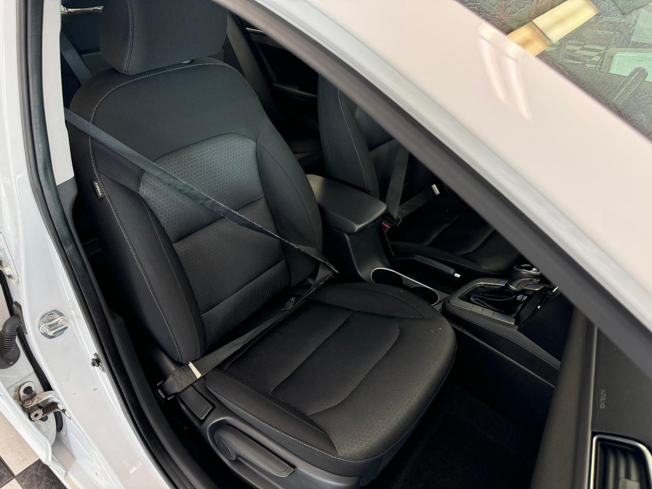 2017 Hyundai Elantra GLS+Sunroof+Blind Spot+A/C+Camera+CLEAN CARFAX Photo87
