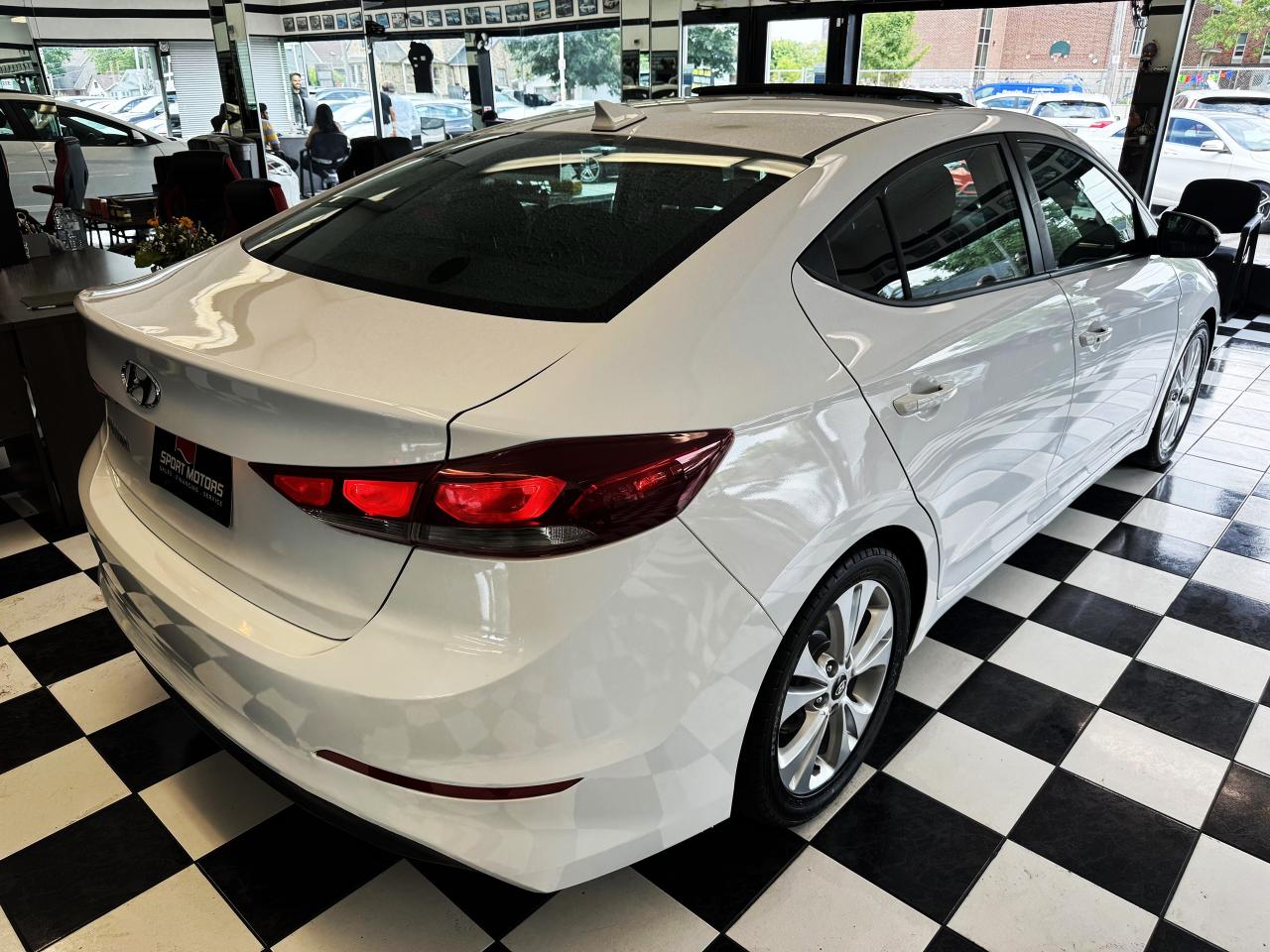 2017 Hyundai Elantra GLS+Sunroof+Blind Spot+A/C+Camera+CLEAN CARFAX - Photo #7