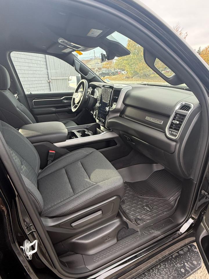 2025 RAM 1500 Big Horn 4x4 Crew Cab 5'7" Box Photo18