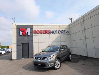 Used 2017 Nissan Qashqai SV AWD - SUNROOF - REVERSE CAM for sale in Oakville, ON