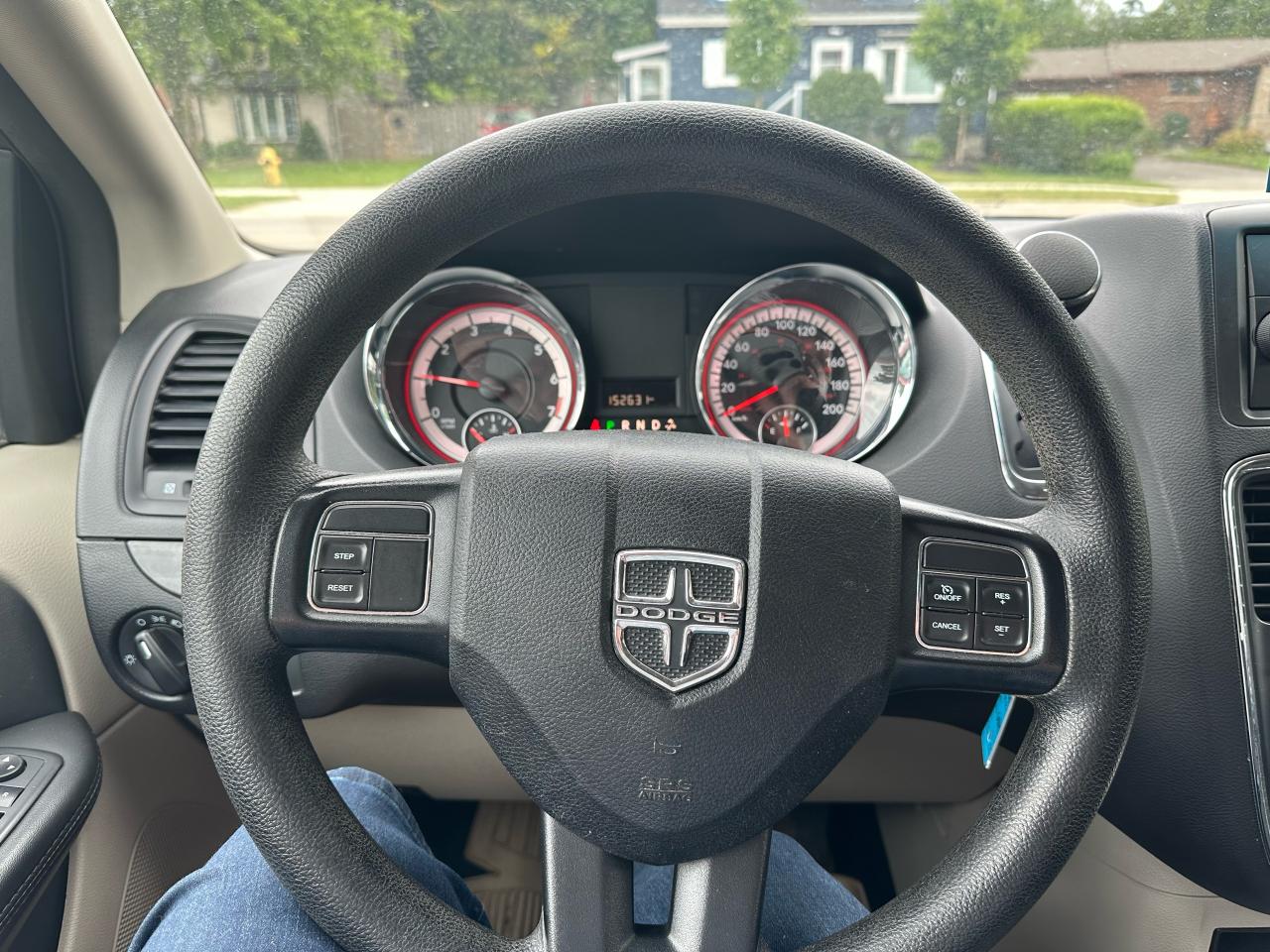 2017 Dodge Grand Caravan SXT - Photo #10