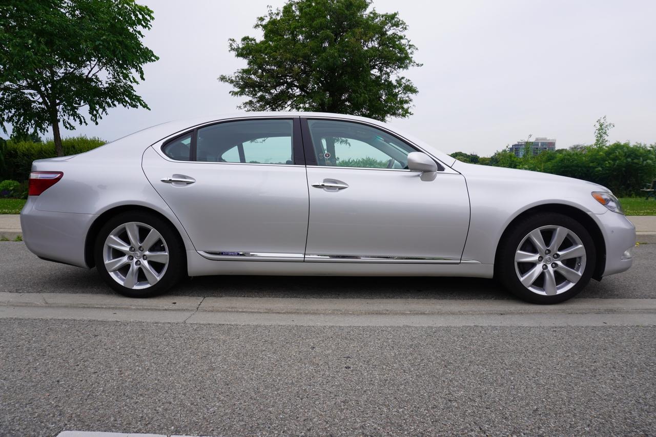 2008 Lexus LS 600H STUNNING HYBRID / NO ACCIDENTS / DEALER SERVICED Photo4