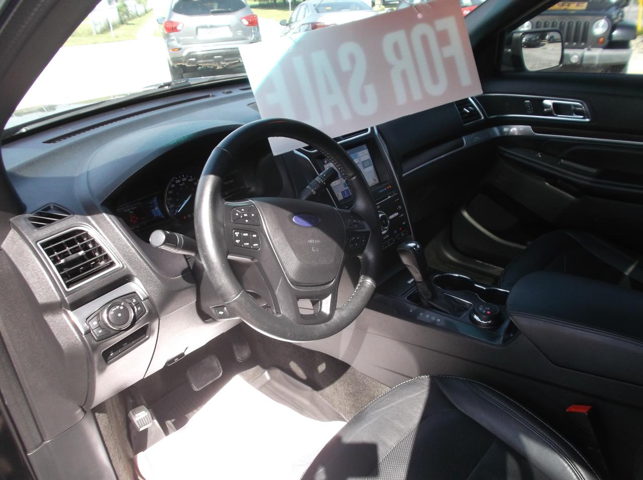 2017 Ford Explorer AWD LIMITED - Photo #6
