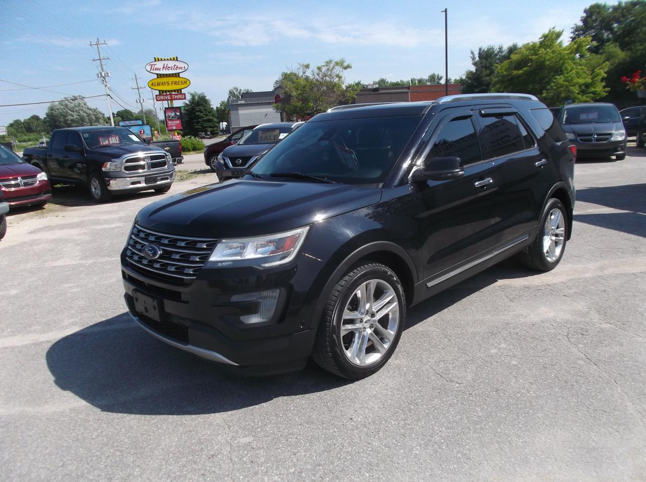 2017 Ford Explorer AWD LIMITED Photo2