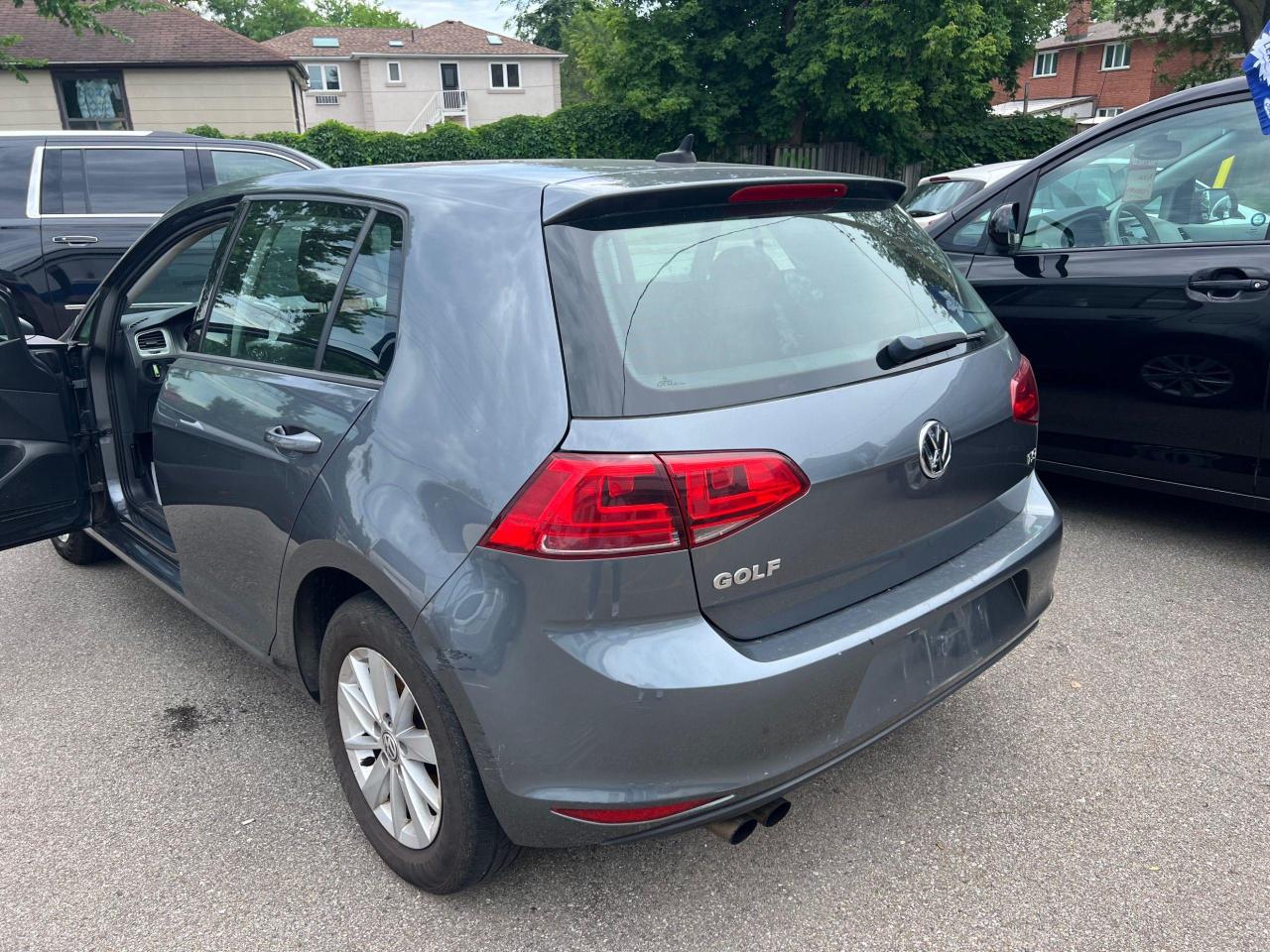 2016 Volkswagen Golf TSI - Photo #3