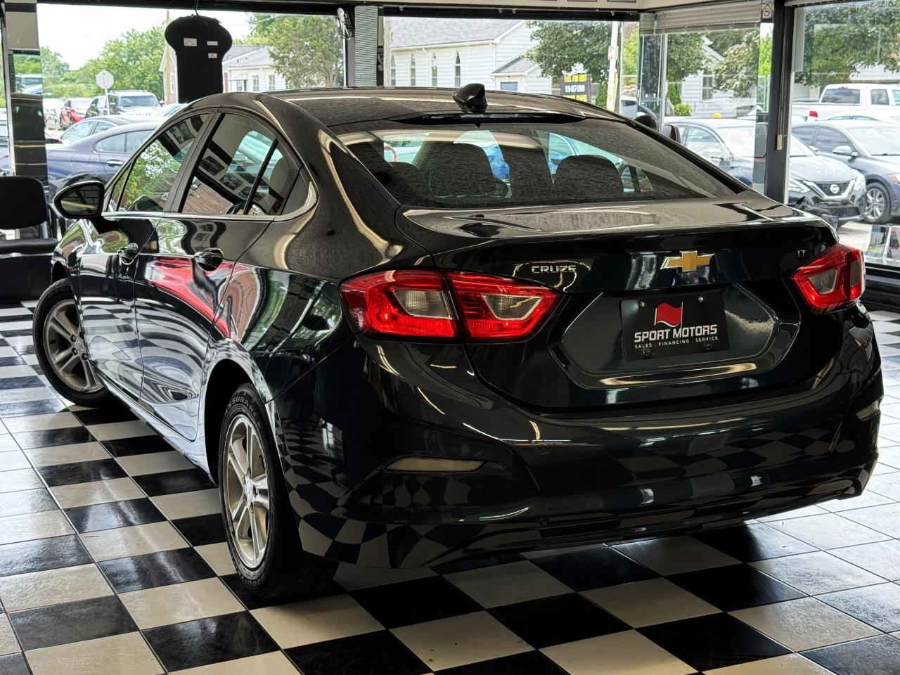 2018 Chevrolet Cruze LT+Remote Start+ApplePlay+HeatedSeats+CLEAN CARFAX Photo75