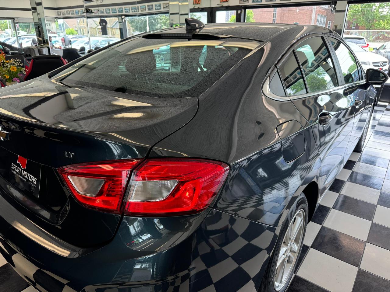 2018 Chevrolet Cruze LT+Remote Start+ApplePlay+HeatedSeats+CLEAN CARFAX Photo100