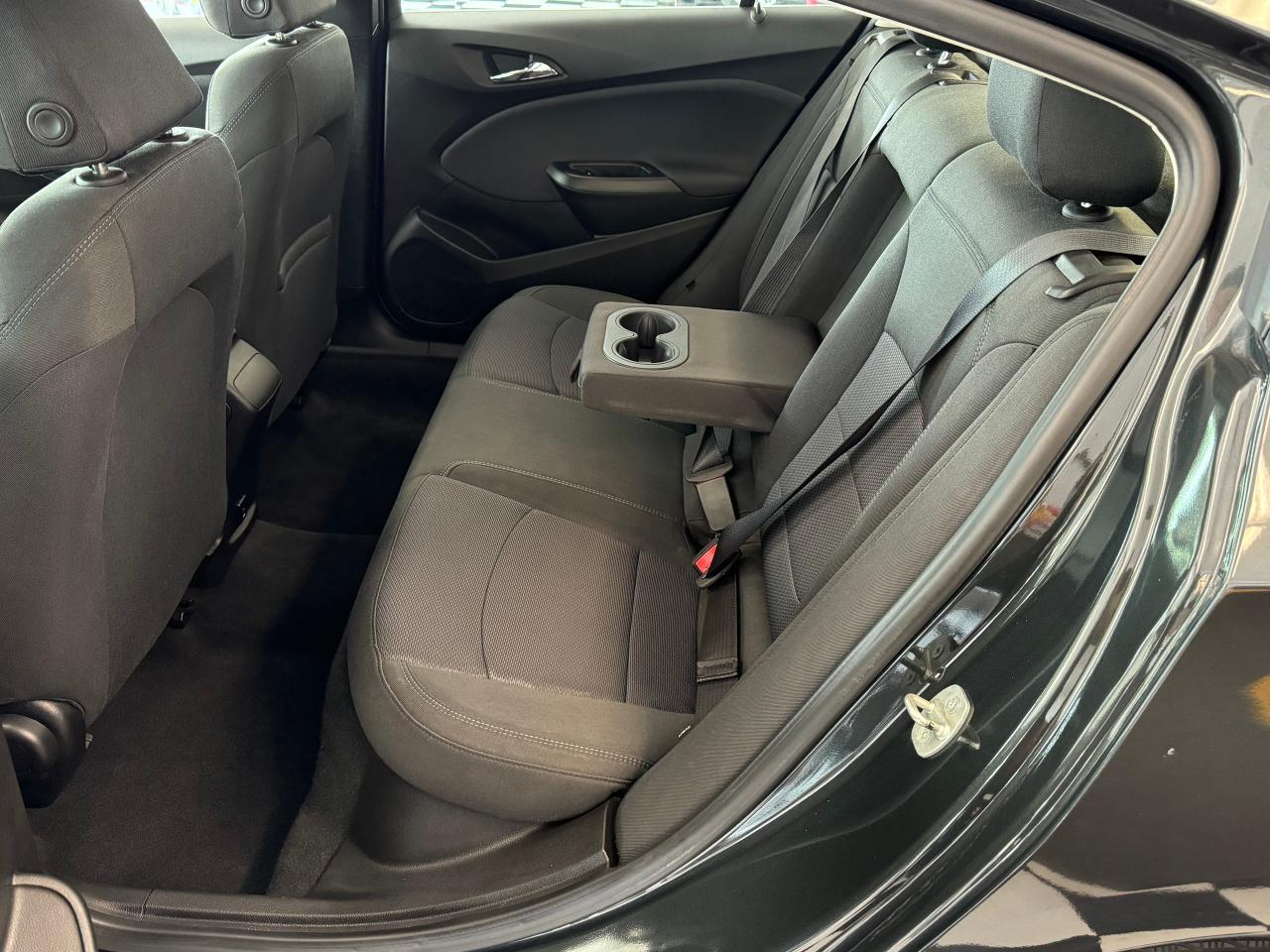 2018 Chevrolet Cruze LT+Remote Start+ApplePlay+HeatedSeats+CLEAN CARFAX Photo23