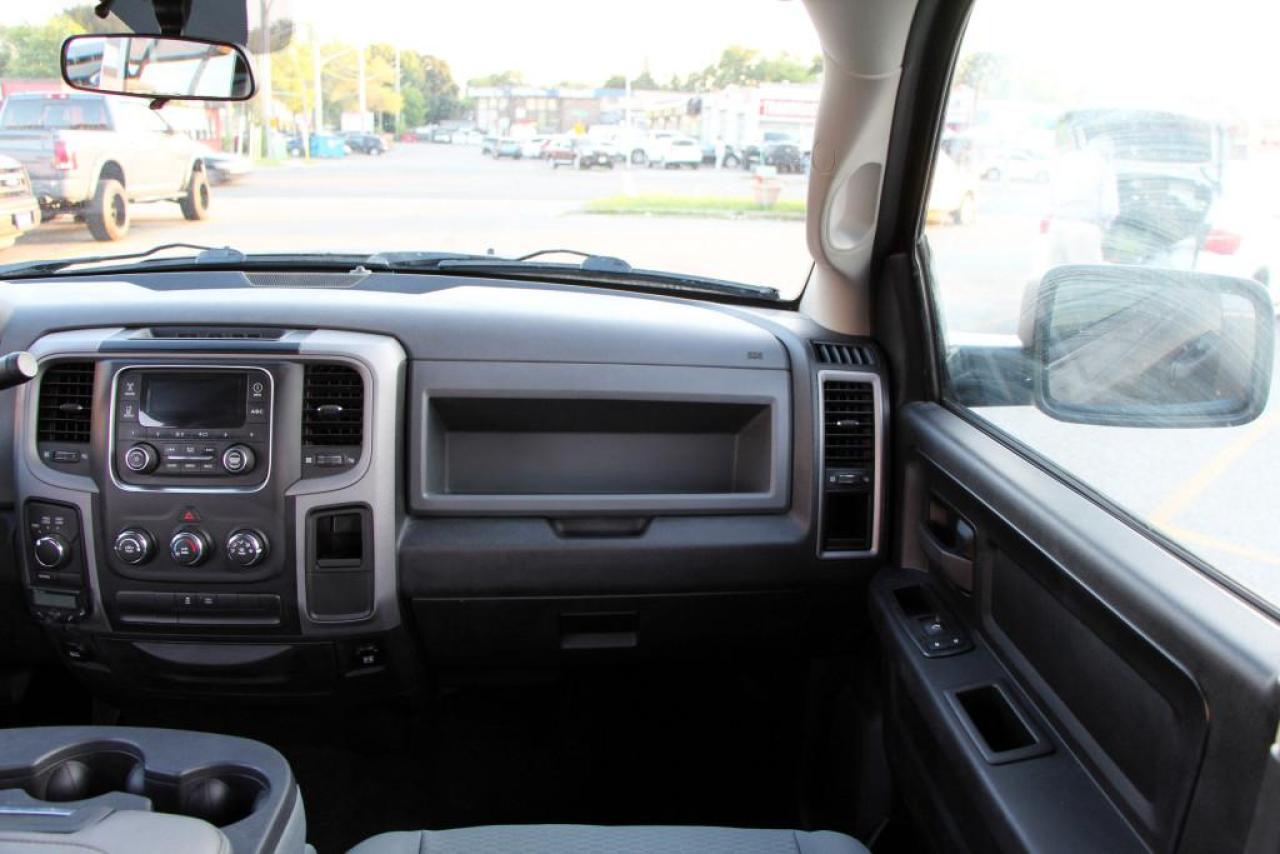 2014 RAM 1500 ST 4x4 Automatic - Photo #19