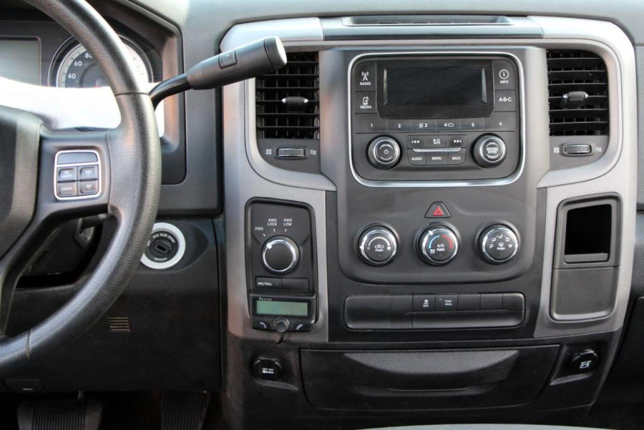 2014 RAM 1500 ST 4x4 Automatic - Photo #21