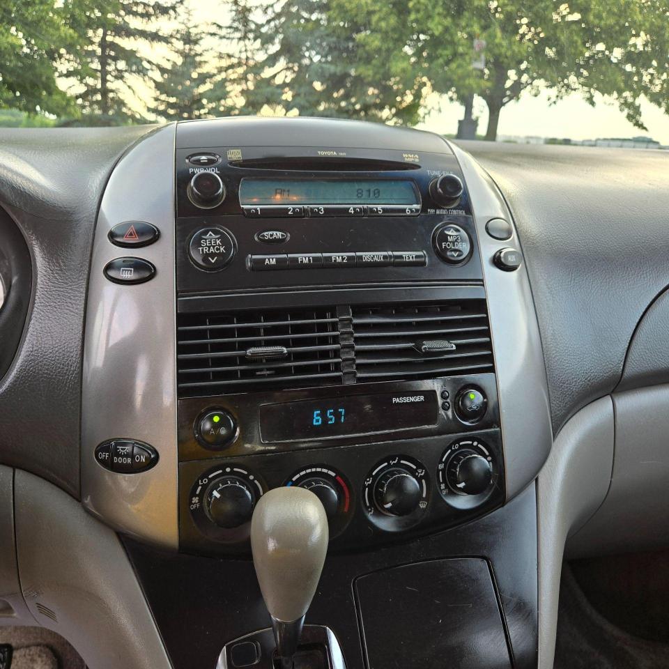 2006 Toyota Sienna CE - Photo #16