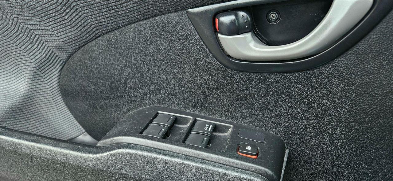 2013 Honda Fit DX - Photo #12