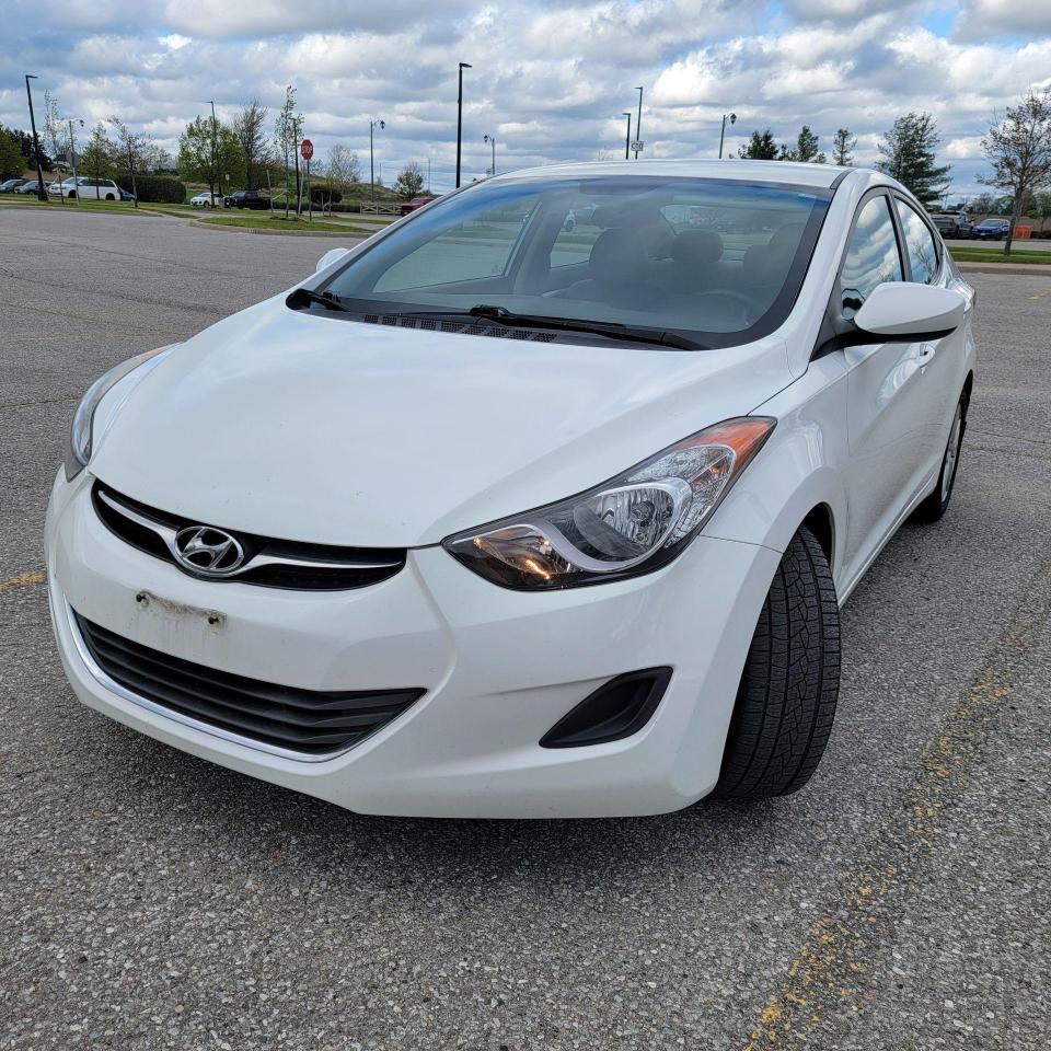 2013 Hyundai Elantra GL - Photo #2