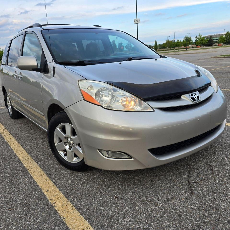2009 Toyota Sienna 5DR LE 7-PASS FWD Photo2
