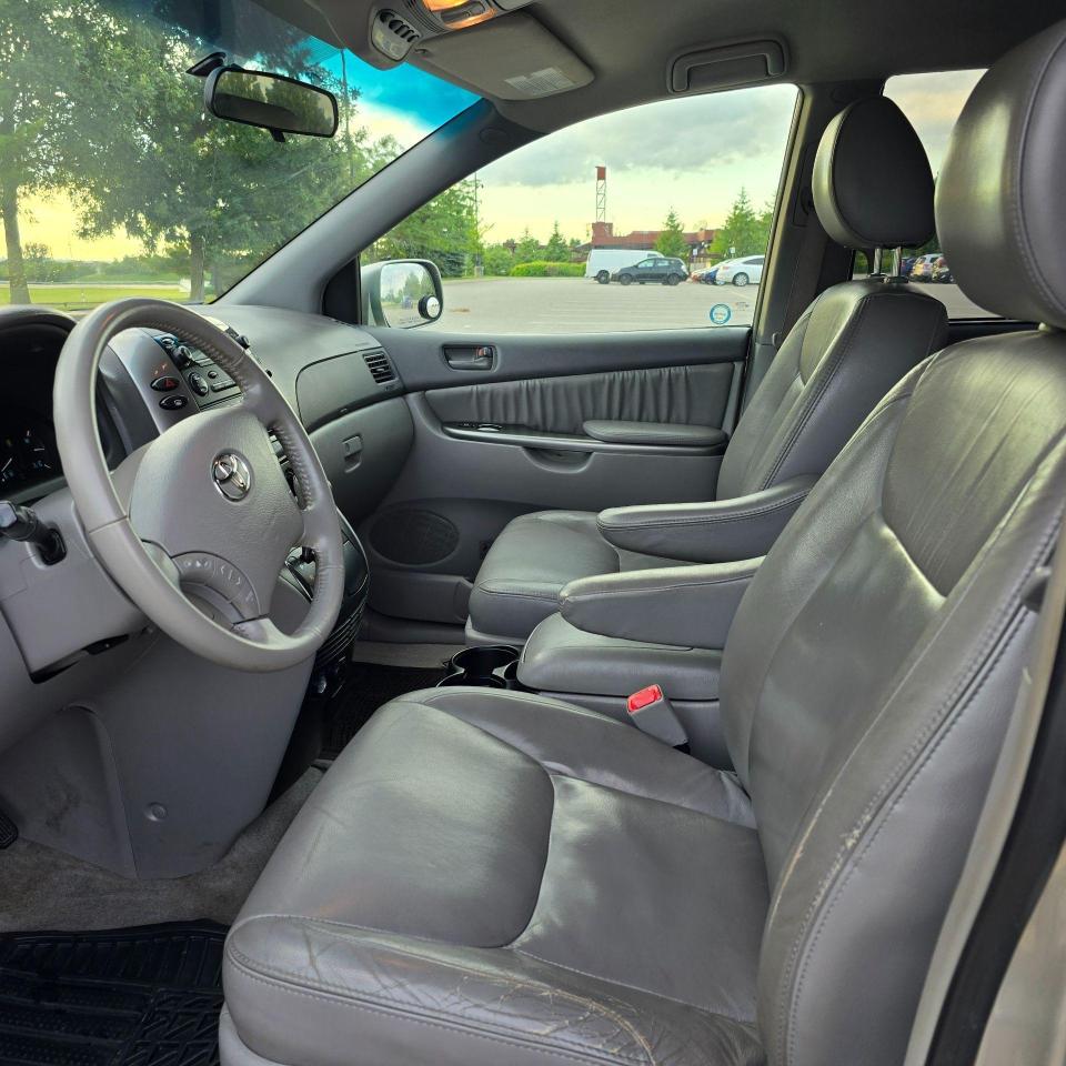 2009 Toyota Sienna 5DR LE 7-PASS FWD - Photo #10
