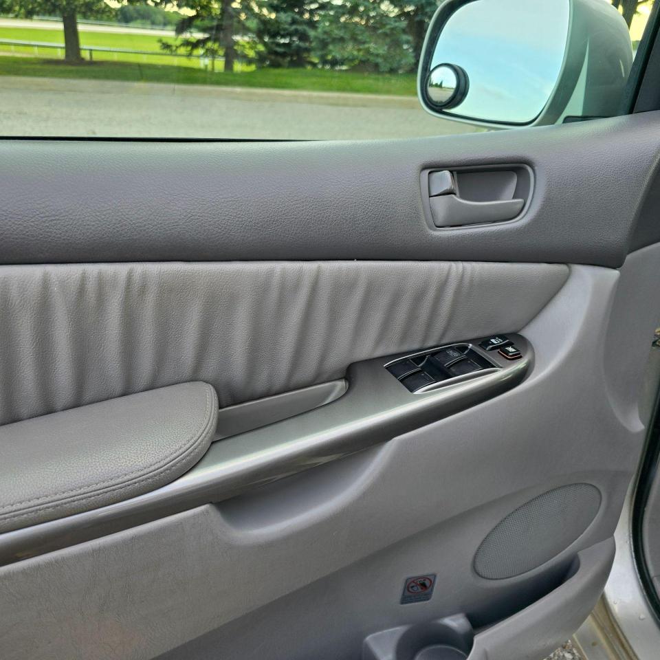 2009 Toyota Sienna 5DR LE 7-PASS FWD - Photo #11