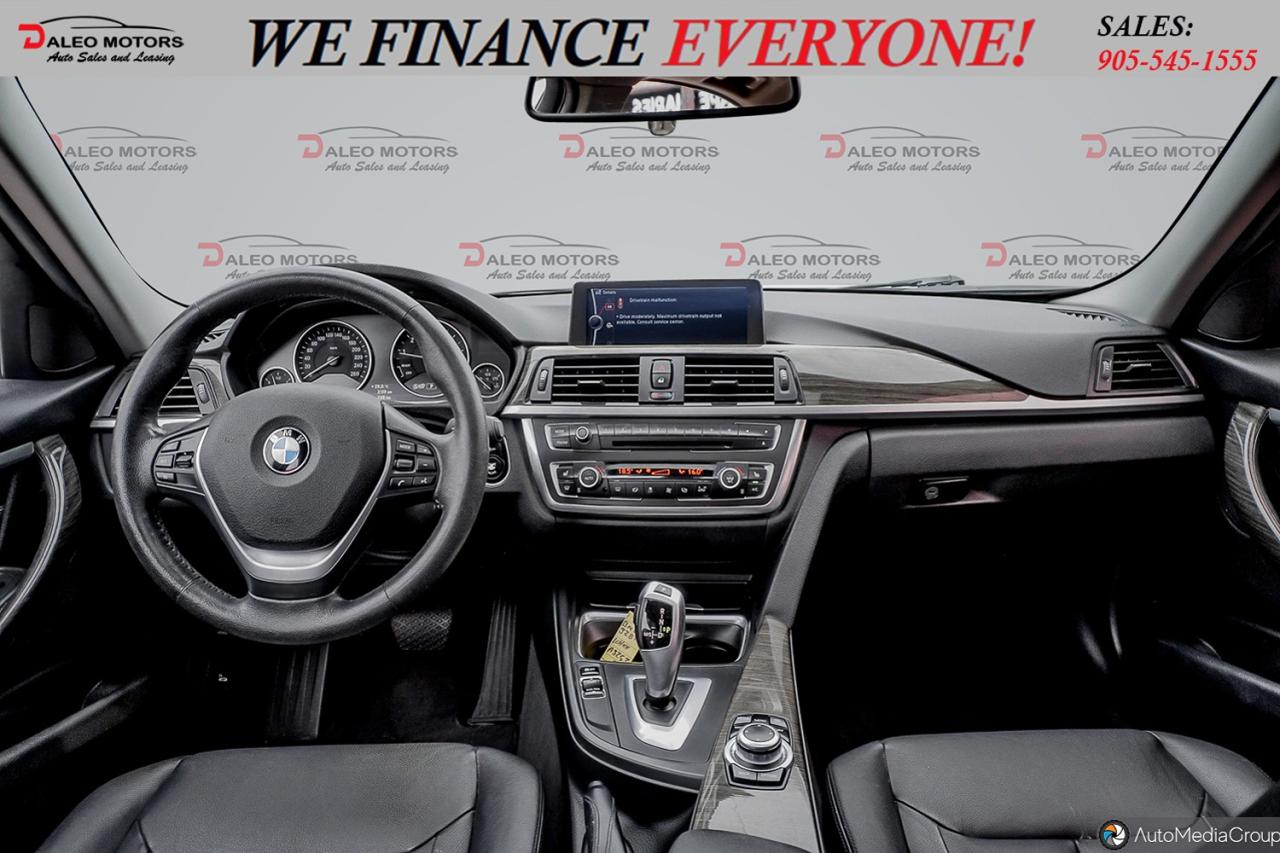 2013 BMW 3 Series 328i xDrive / B.CAM / NAV / S.ROOF / H.SEATS Photo42