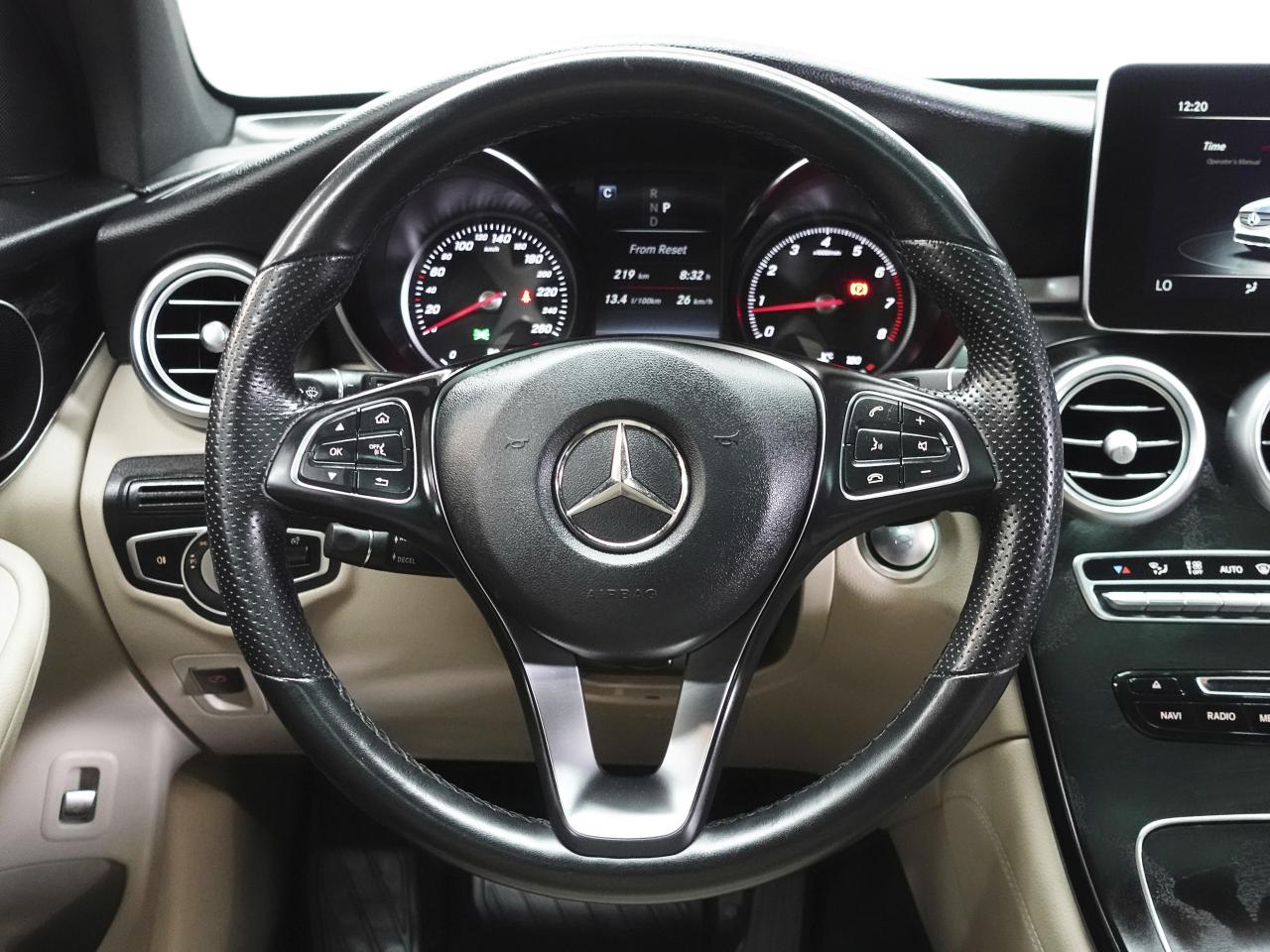 2019 Mercedes-Benz GLC-Class 4MATIC | Nav | Leather | Pano roof | Heated Seats