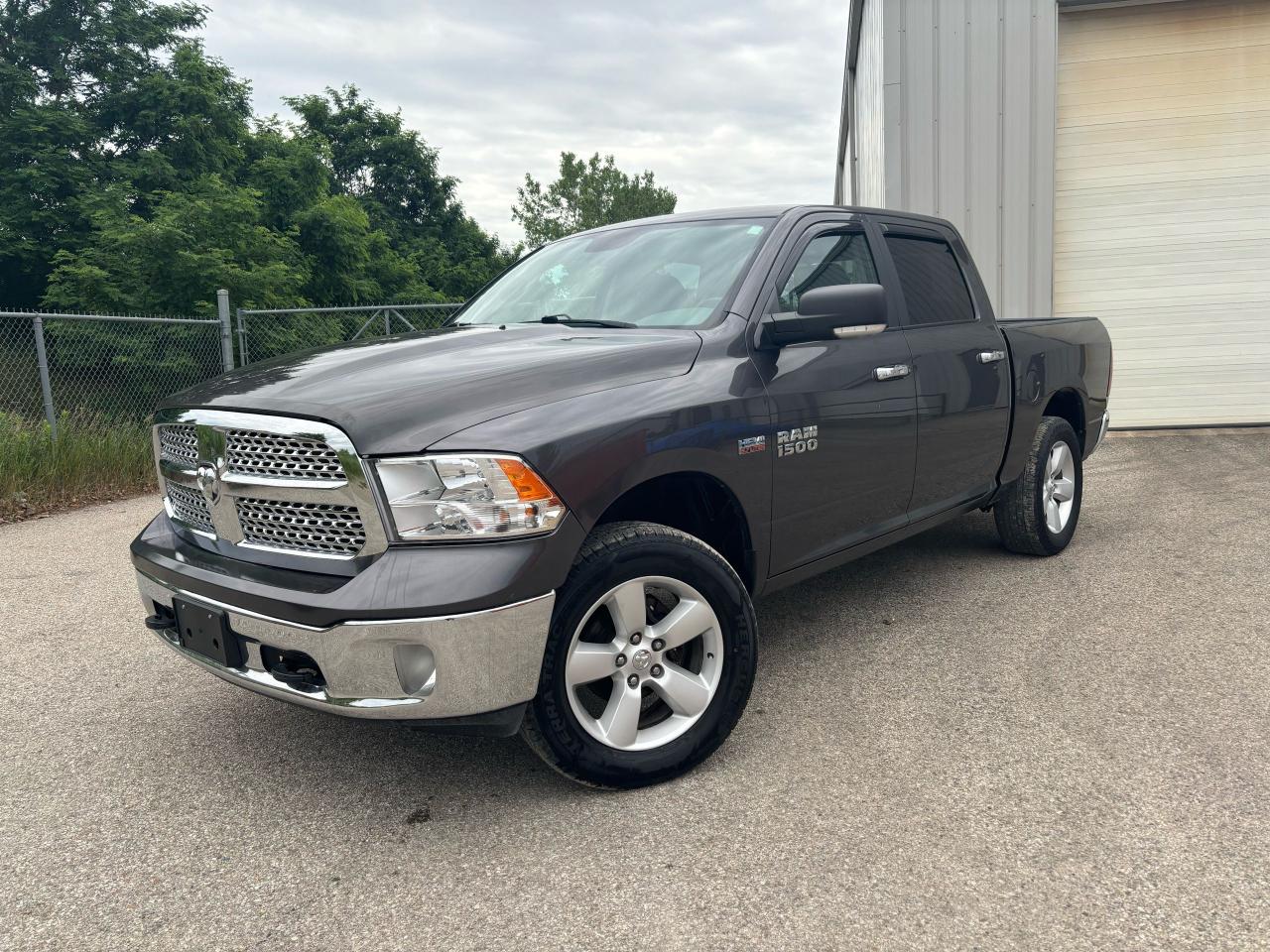 Used 2017 RAM 1500 SLT for sale in Brantford, ON