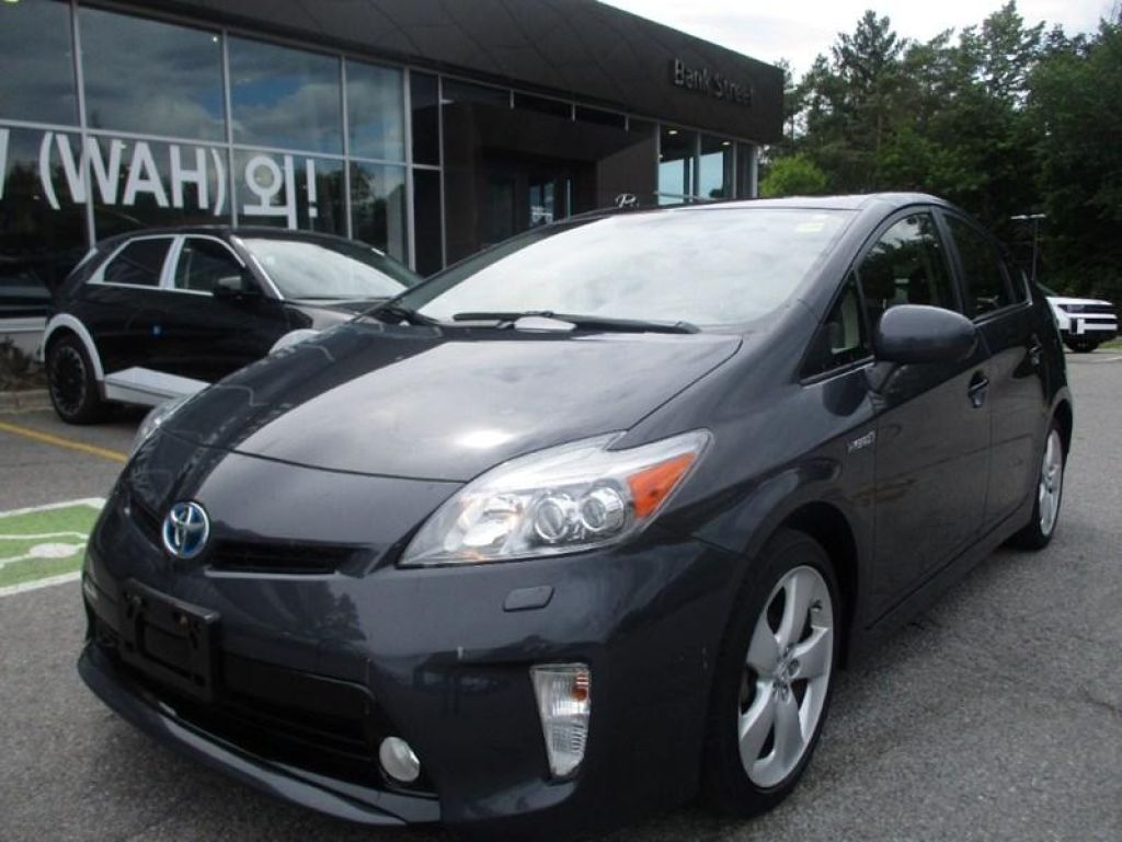 Used 2015 Toyota Prius 5DR HB for Sale in Ottawa, Ontario