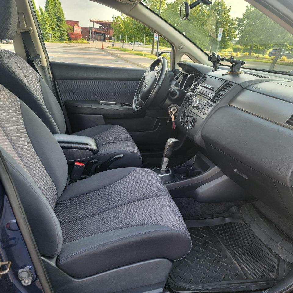 2007 Nissan Versa 1.8 SL - Photo #12