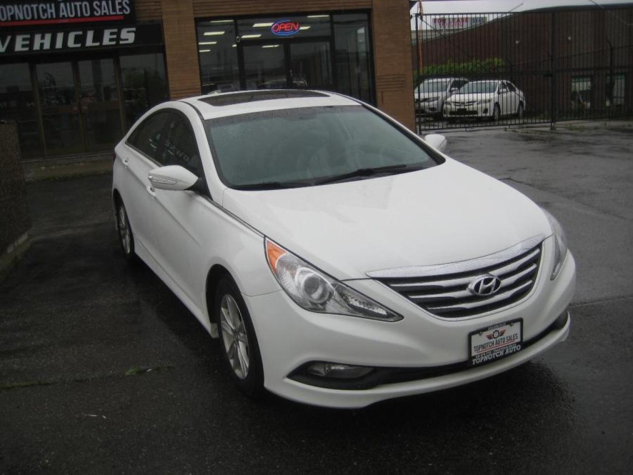 2014 Hyundai Sonata GLS/SUNROOF/SERVICE RECORDS - Photo #2