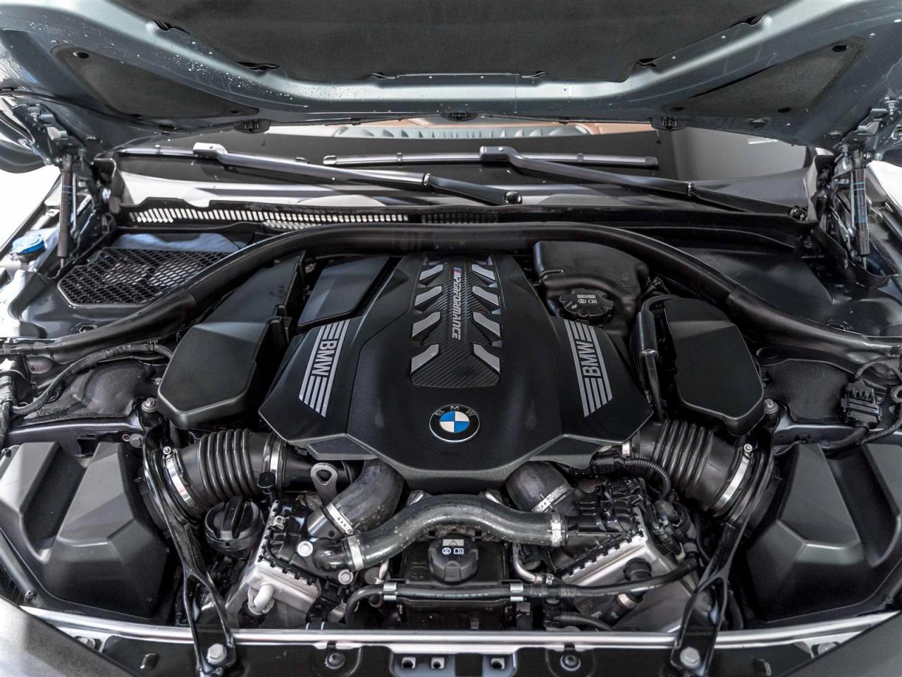 2020 BMW M850i M850i xDrive|GRAN COUPE|FULL INDIVIDUAL|CARBON EXT PKG|B&W SOUND Photo