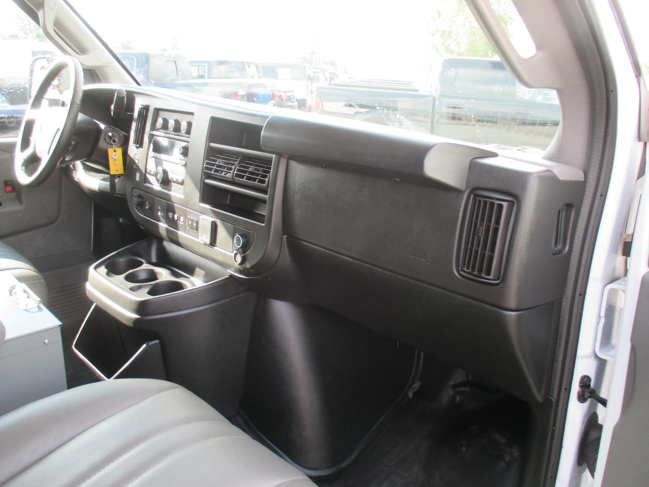 2023 Chevrolet Express 2500 RWD 2500 135"LADDER RACKS,SHELVES AND DRAWERS - Photo #15