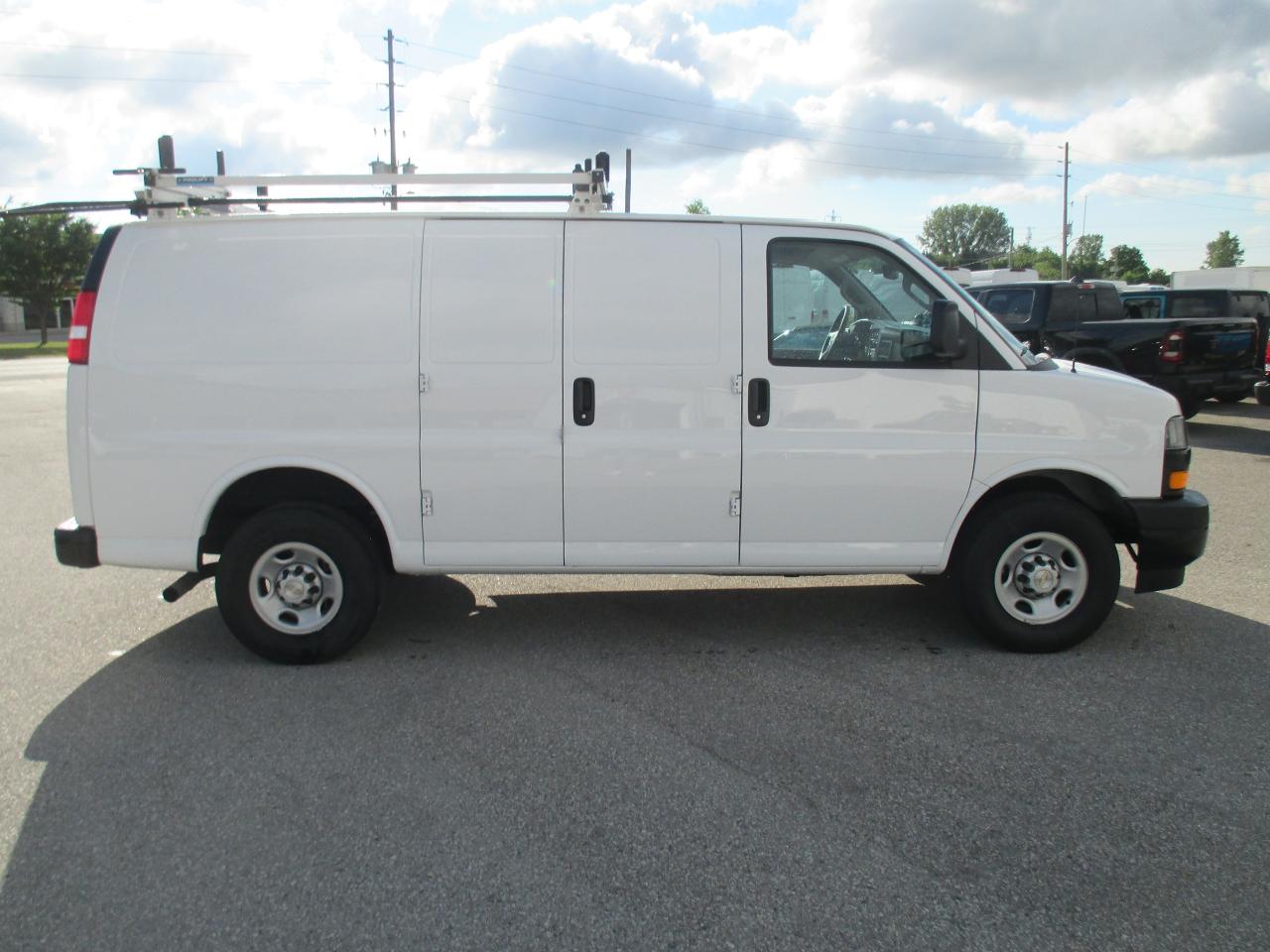 2023 Chevrolet Express 2500 RWD 2500 135"LADDER RACKS,SHELVES AND DRAWERS - Photo #4