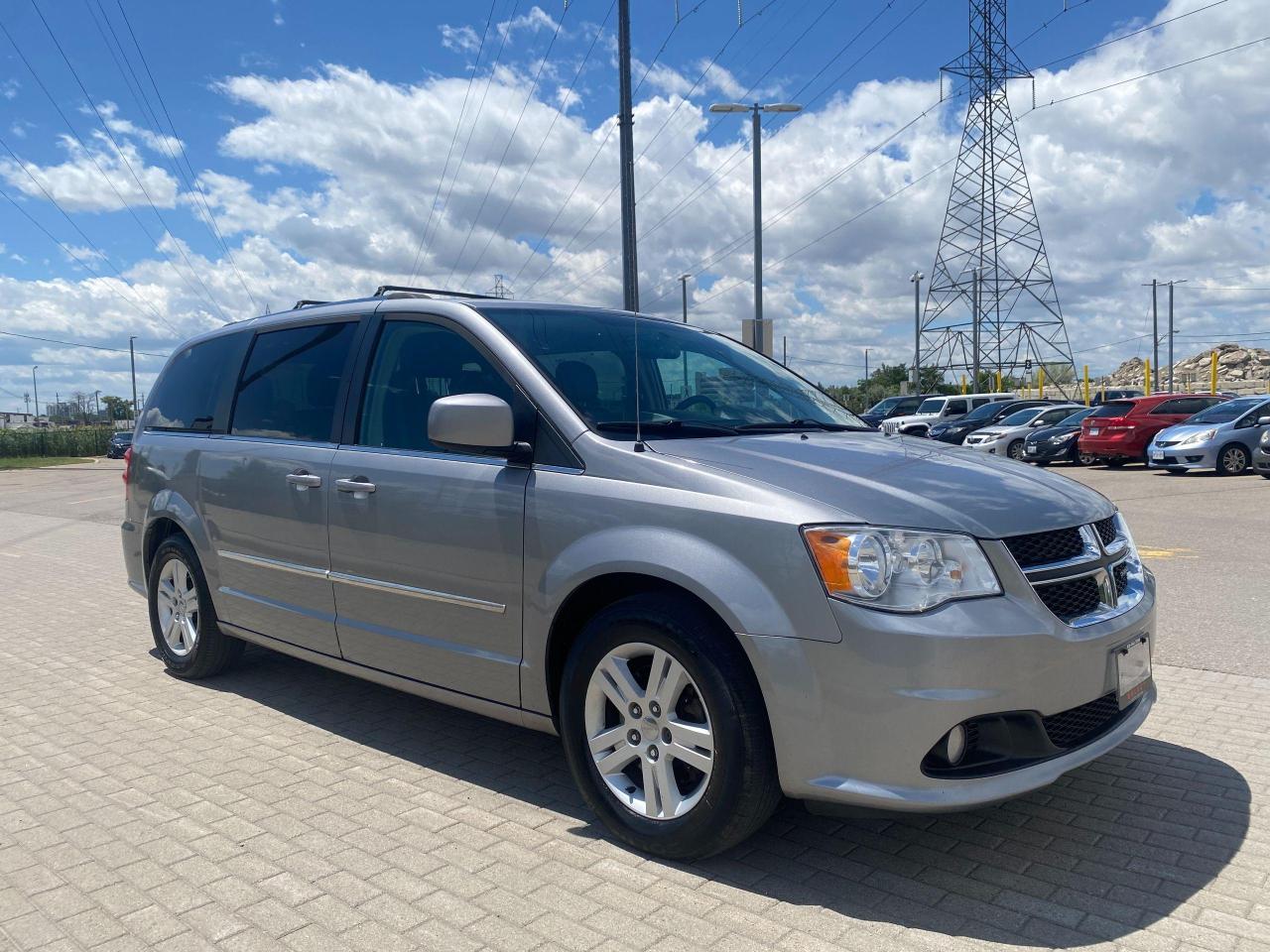2016 Dodge Grand Caravan 4dr Wgn Crew Plus*CLEAN CARFAX* Photo3