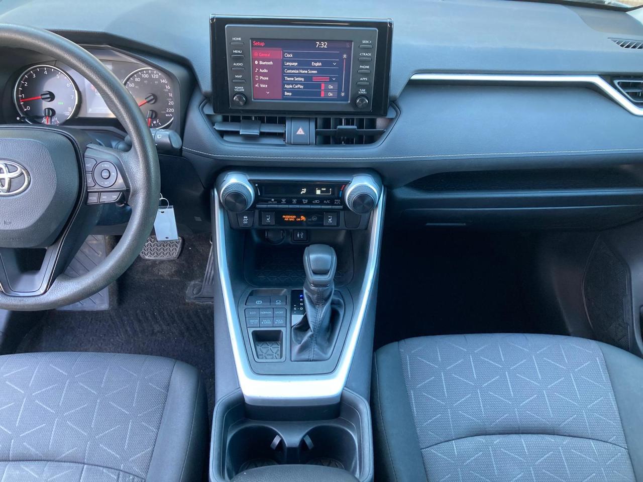 2019 Toyota RAV4 AWD LE NO ACCIDENT B-TOOTH CAMER NEW TIRES+ BRAKES - Photo #17