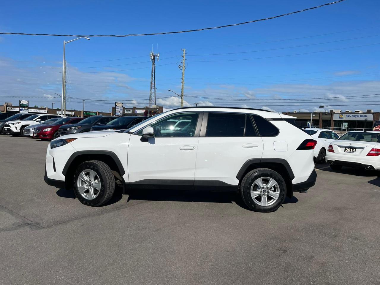 2019 Toyota RAV4 AWD LE NO ACCIDENT B-TOOTH CAMER NEW TIRES+ BRAKES - Photo #2
