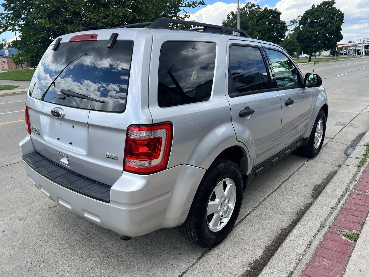 2012 Ford Escape 4WD 4dr XLT - Photo #8