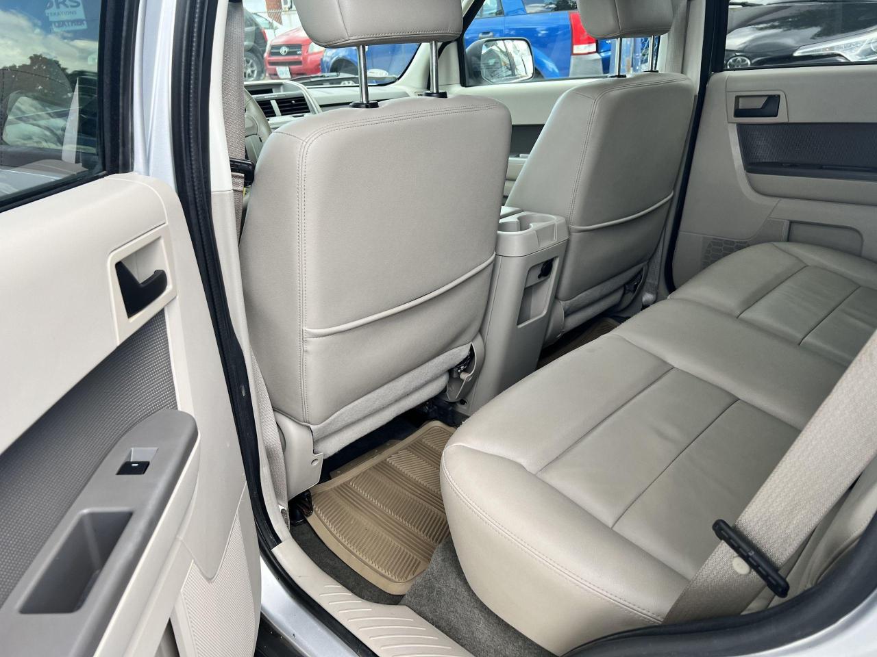 2012 Ford Escape 4WD 4dr XLT - Photo #17