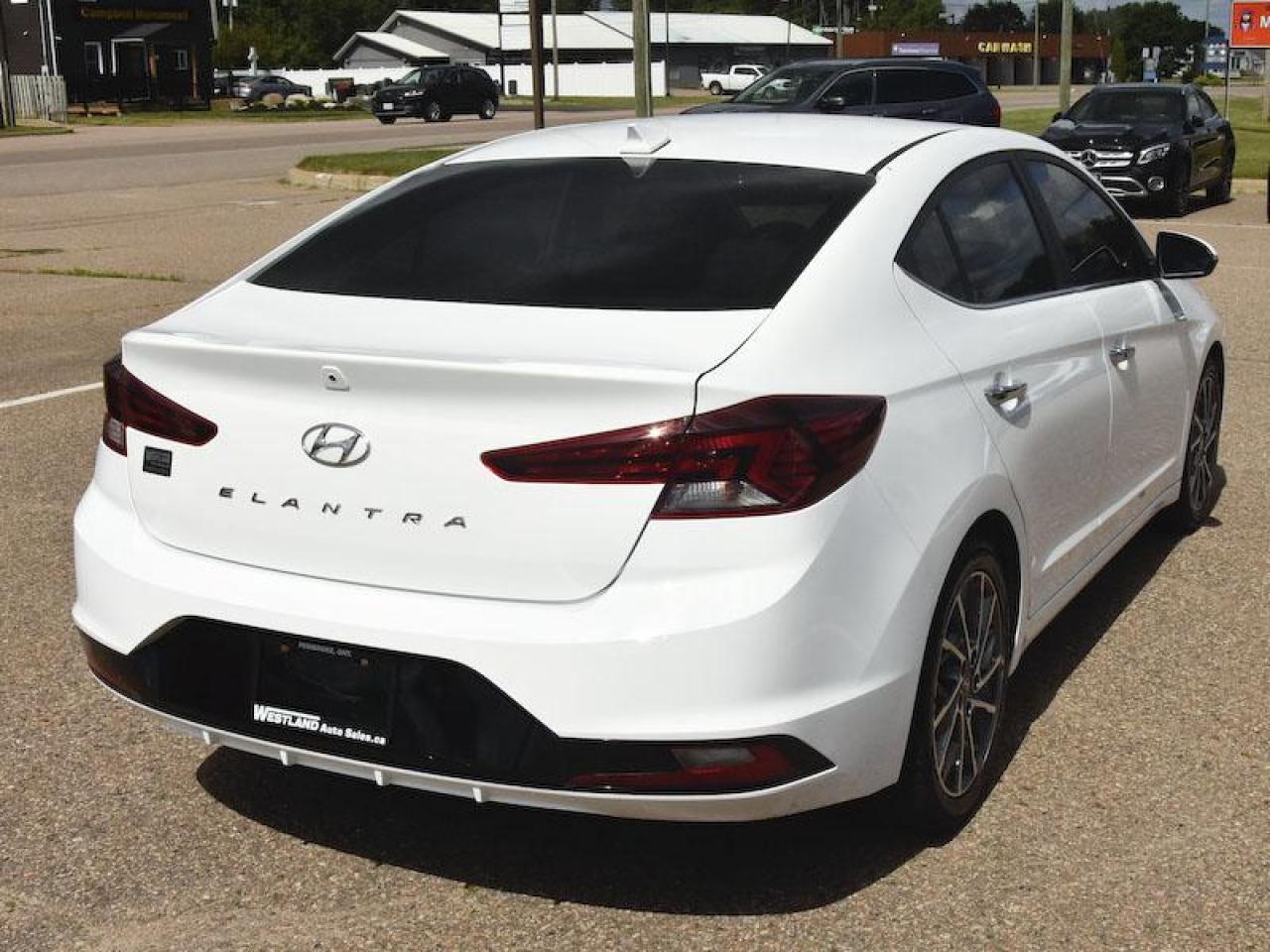 2020 Hyundai Elantra Luxury - Photo #3