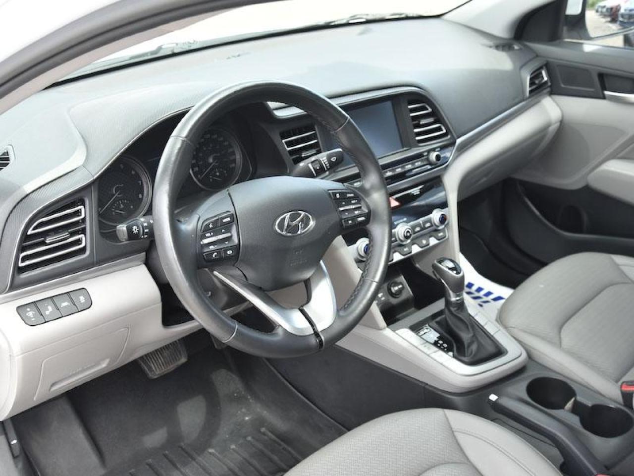 2020 Hyundai Elantra Luxury - Photo #5