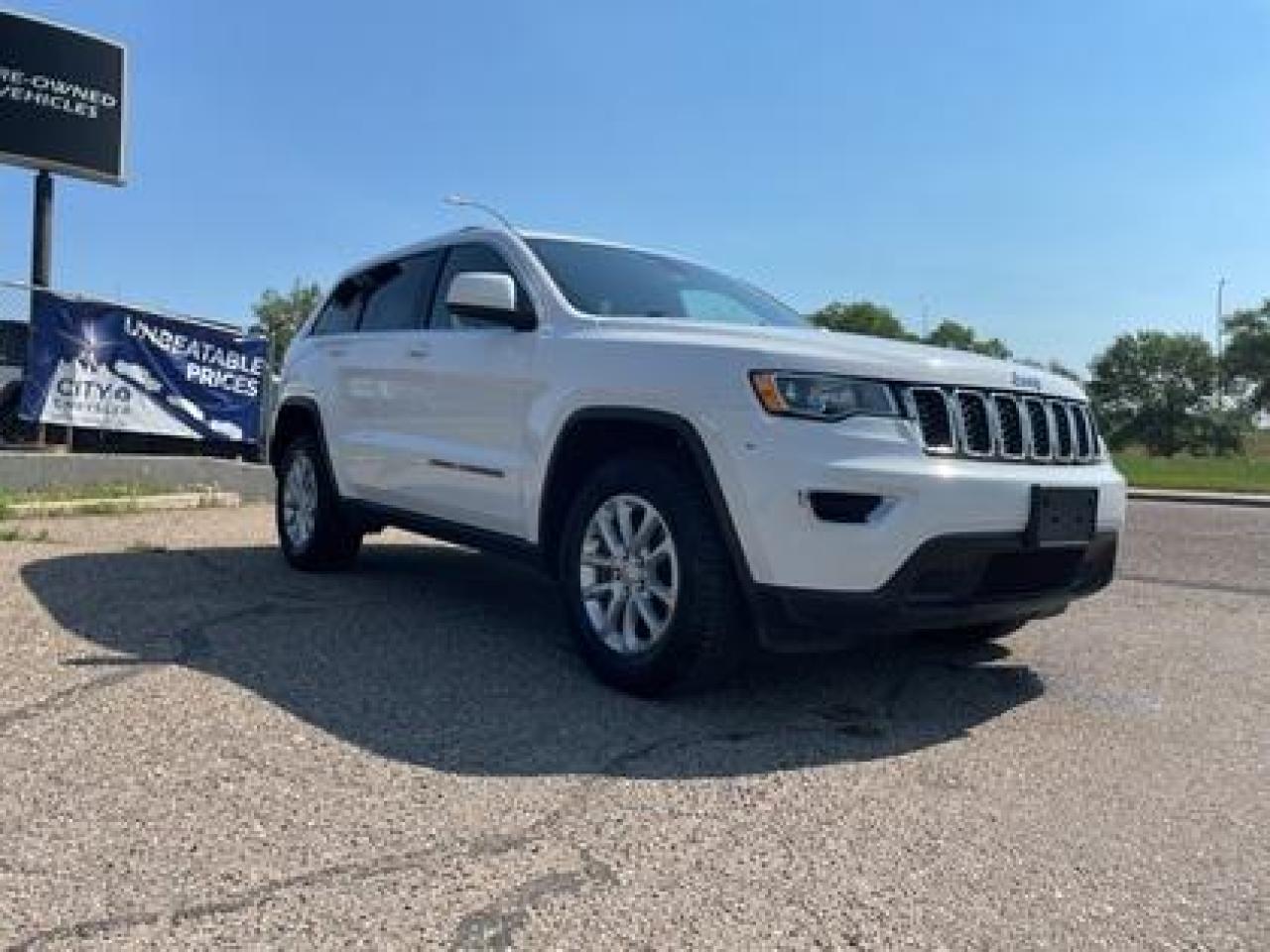 2021 Jeep Grand Cherokee NAV, 8'4 SCREEN, 3.6L, #270 Photo