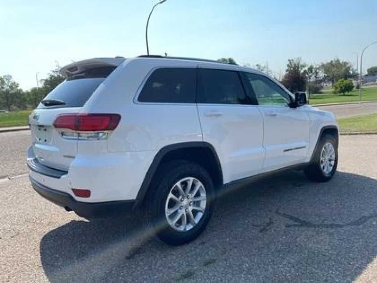 2021 Jeep Grand Cherokee NAV, 8'4 SCREEN, 3.6L, #270 Photo2