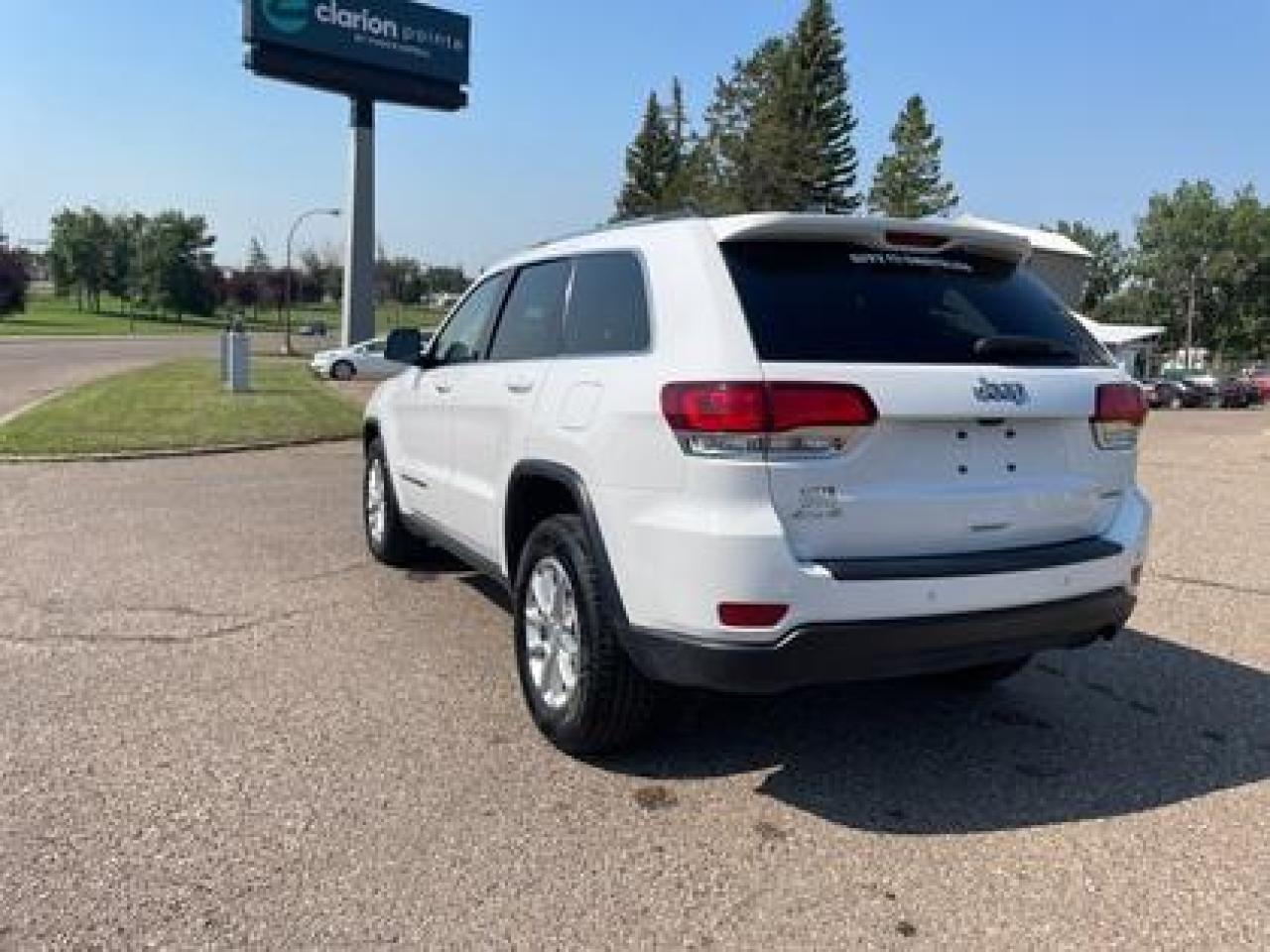 2021 Jeep Grand Cherokee NAV, 8'4 SCREEN, 3.6L, #270 Photo