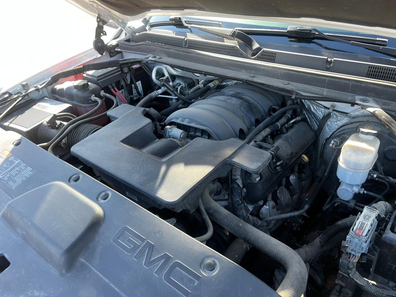 2016 GMC Yukon YUKON SLE 4WD ONE OWNER /CLEAN TITLE - Photo #23