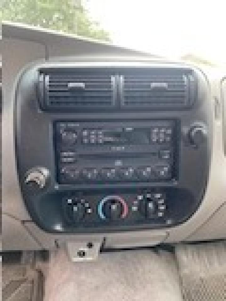 1998 Ford Ranger Supercab 126" WB XLT - Nice Small Truck - Photo #8
