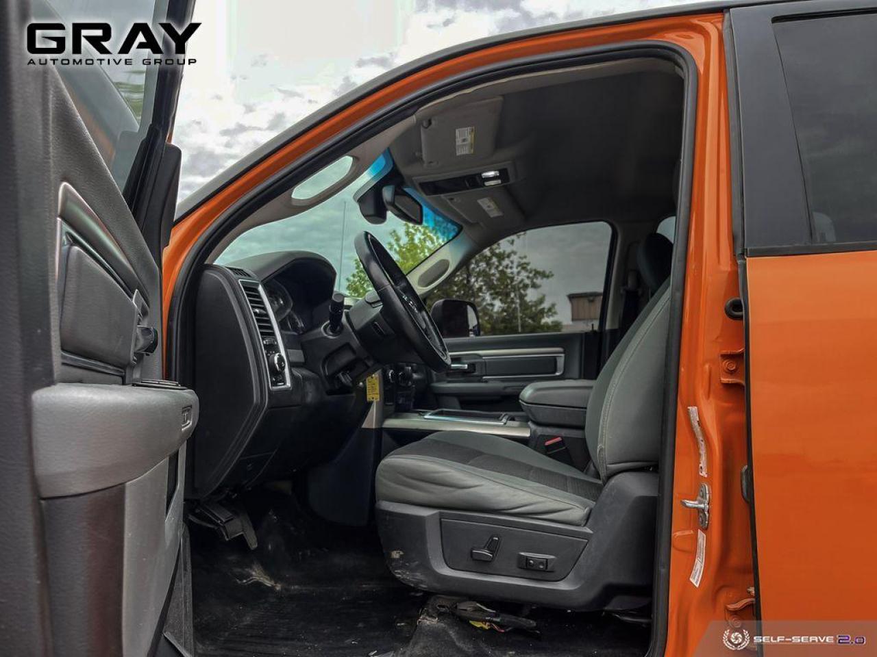2014 RAM 2500 SLT/6.4L Hemi/Low Kms - Photo #12