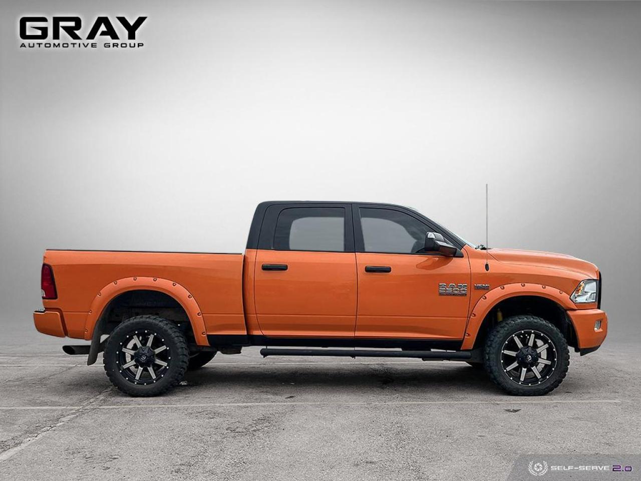 2014 RAM 2500 SLT/6.4L Hemi/Low Kms - Photo #6